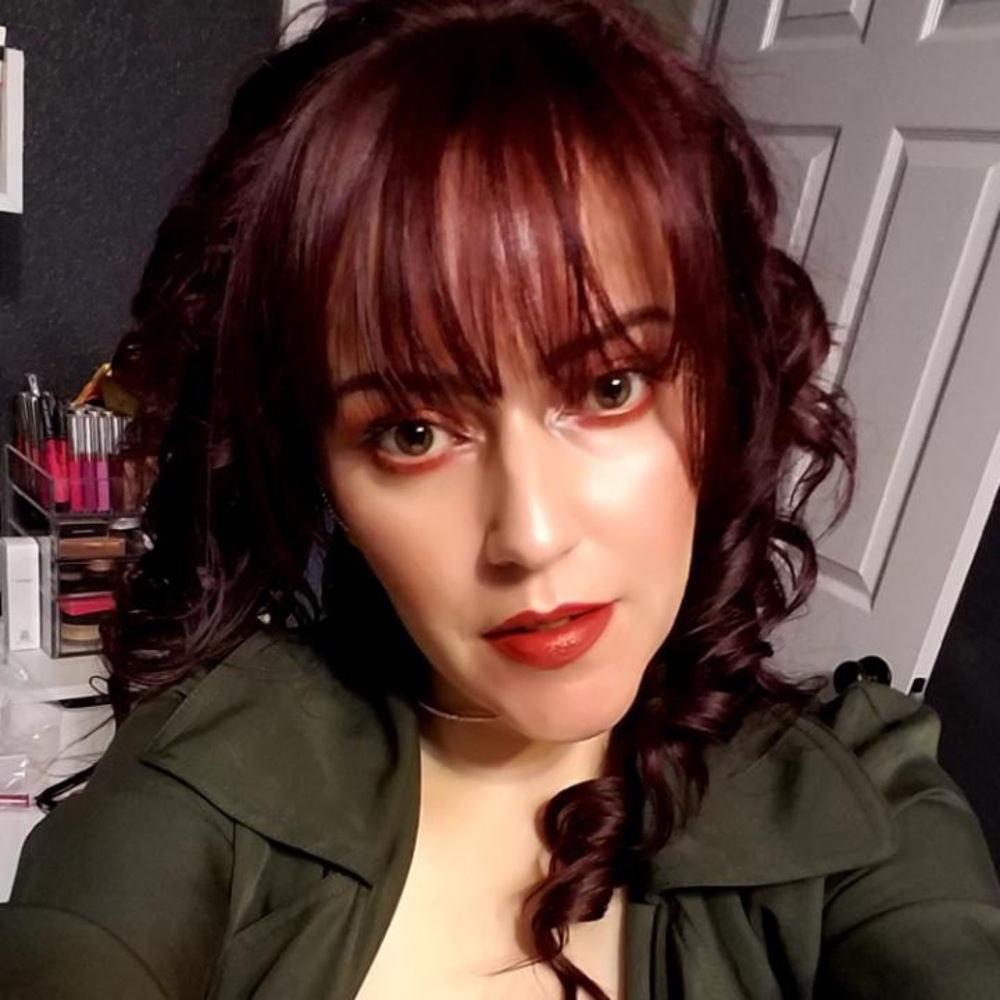 Meet your Posher, Rebecca